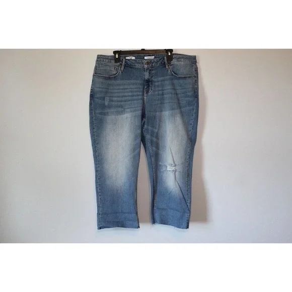Vigoss Marley Distressed Midrise Cuffed Capri Light Wash Plus Size 22 H14763 - Picture 2 of 14